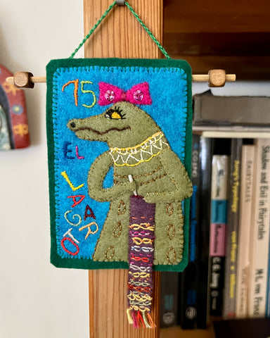 75 EL LAGARTO (The Alligator) / Crocheting Crocodile by artist Ulla Anobile