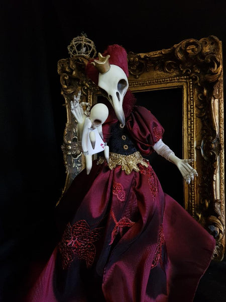 QUEEN OF HEARTS (REVISITED) by artist Simona Mereu (The Mad Doll's Lounge)