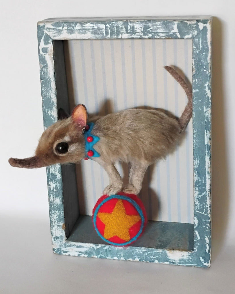 71 EL ELEFANTE (The Elephant) / Cecil the Circus Elephant Shrew by artist Julie B