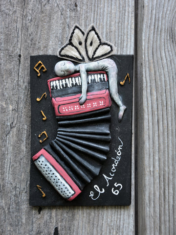 65 EL ACORDEÓN (The Accordion) by artist Gioconda Pieracci of Pupillae Art Dolls