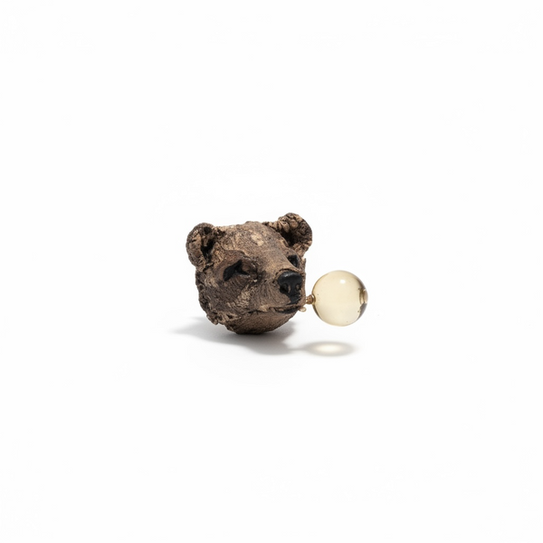 66 EL OSO (The Bear) by artist Ilaria Vestri of Disfairy