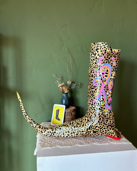 22 LA BOTA (The Boot) by artist Lauren Arriola