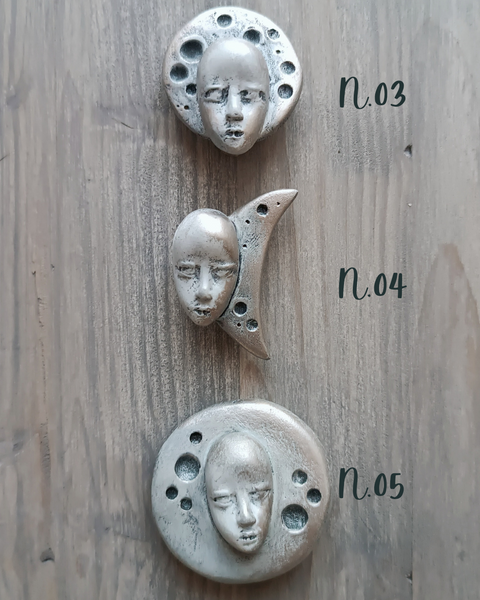 MOON 05 BROOCH by artist Gioconda Pieracci of Pupillae Art Dolls