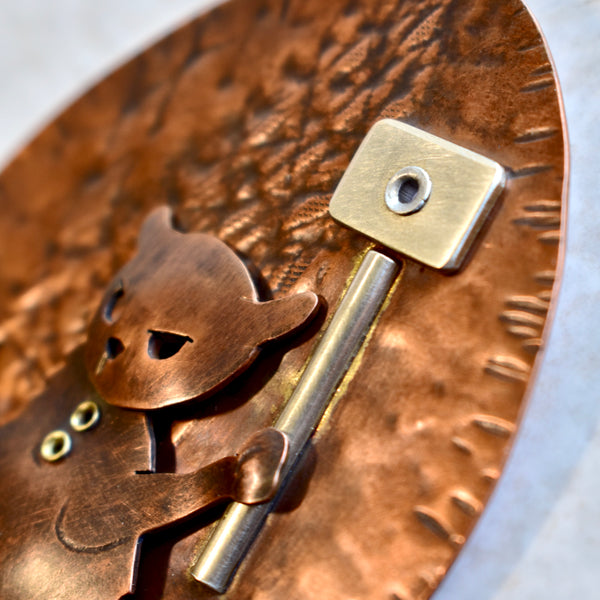 99 EL MARTILLO (The Hammer)/ Smash the Wannabe brooch by artist Chloe Kono