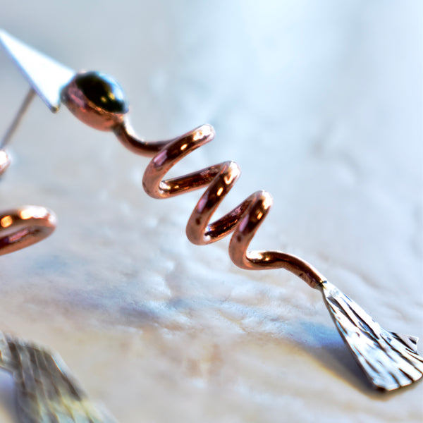 31 LAS JARAS (The Arrows) / Upspiral (earrings) by artist Chloe Kono