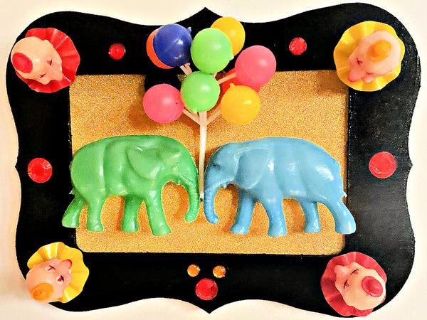 71 EL ELEFANTE (The Elephant/Send in the Clowns) by artist Matt De Haven