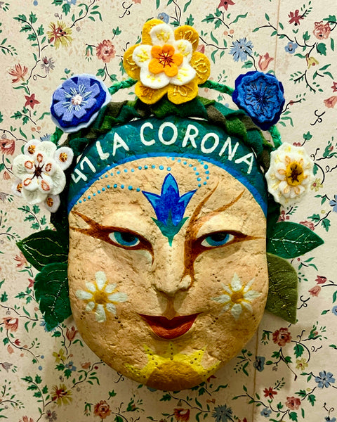 47 LA CORONA (The Crown) / Garland Crown by artist Ulla Anobile