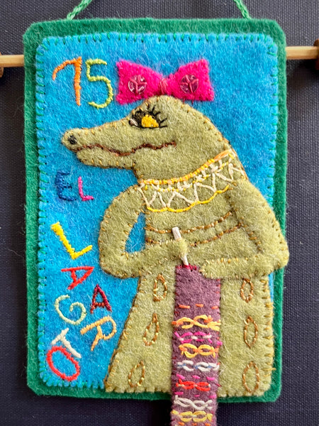 75 EL LAGARTO (The Alligator) / Crocheting Crocodile by artist Ulla Anobile