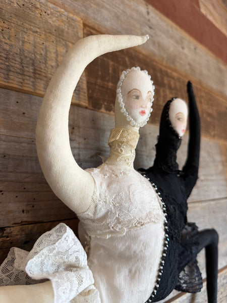 FOLIE À DEUX by artist Charlotte Sigurdson