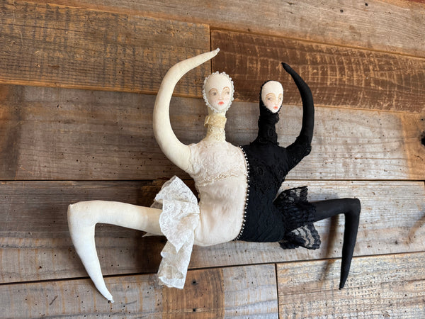 FOLIE À DEUX by artist Charlotte Sigurdson