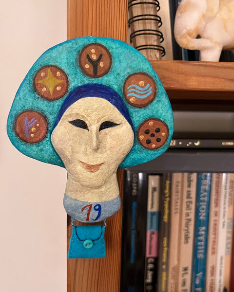79 LOS 5 FIERROS (The 5 Coins) by artist Ulla Anobile