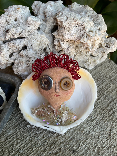 PORTRAIT 14 BROOCH by artist Nola Hart