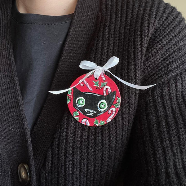 BLACK CAT brooch/ornament by artist Miki Lorena K.