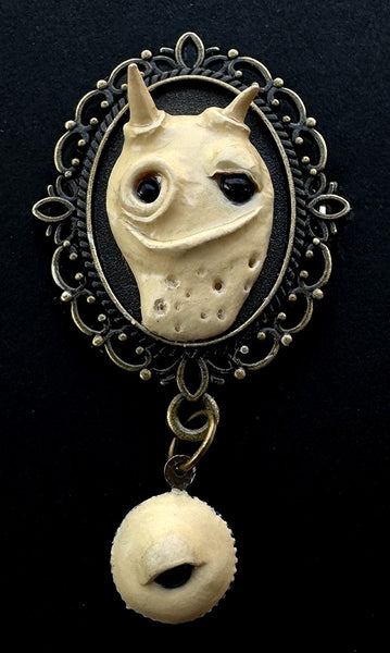 CYNDI brooch by artist Nora Thompson