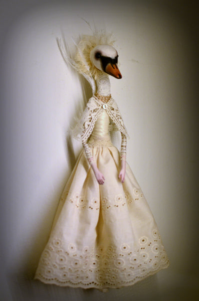 MISS BLANCHE CYGNUS by artist Anima ex Manus Art Dolls (Ioanna Tsouka)