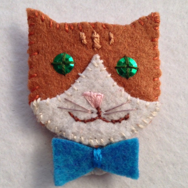 KITTY PIN #1 (ginger and white) by artist Ulla Anobile